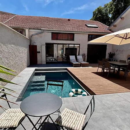 Avec Jacuzzi Et Piscine Sur Les Remparts Appartement *